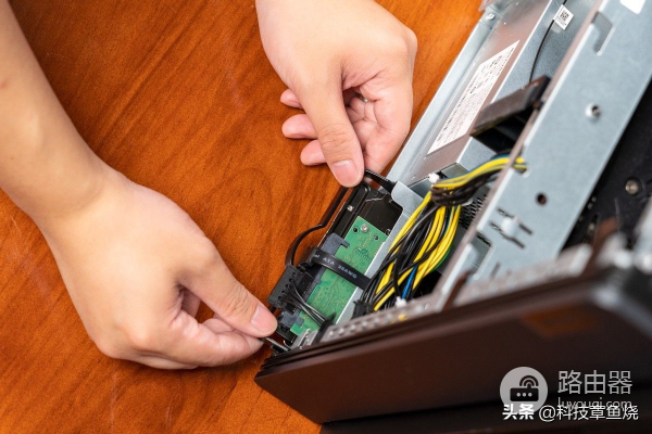 酷炫外观，出众性能，适合设计师的GeekPro主机评测