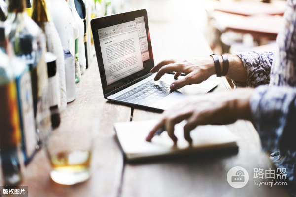 电脑窗口的移动以及多窗口之间切换方法(电脑窗口的移动以及多窗口之间切换方法怎么设置)