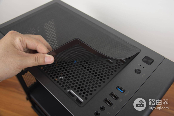 闲置配件组装上网课电脑，硬件搭配并不合理，但跑分20万足够使用