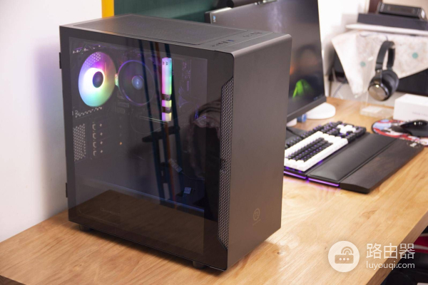 闲置配件组装上网课电脑，硬件搭配并不合理，但跑分20万足够使用