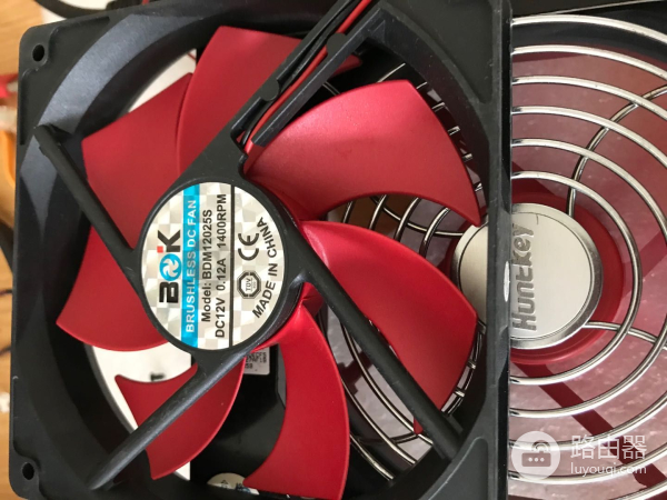 4元一把0.14A 1400转的散热风扇,让你的电脑电源瞬间安静袭来