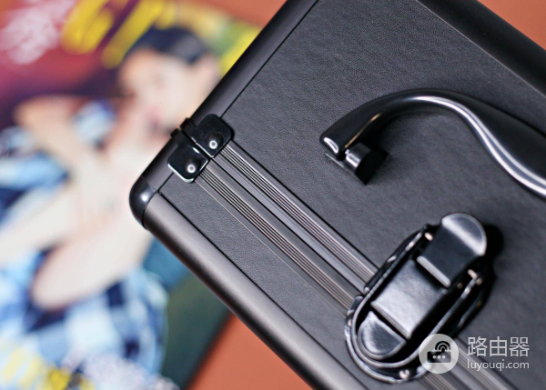 专业麦克风和手机电脑区别有多大(电脑麦克风和手机麦克风区别)