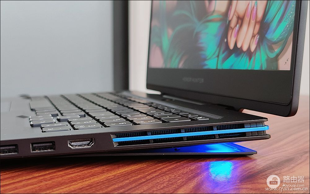 荣耀猎人游戏本V700评测(荣耀猎人游戏本 v700)