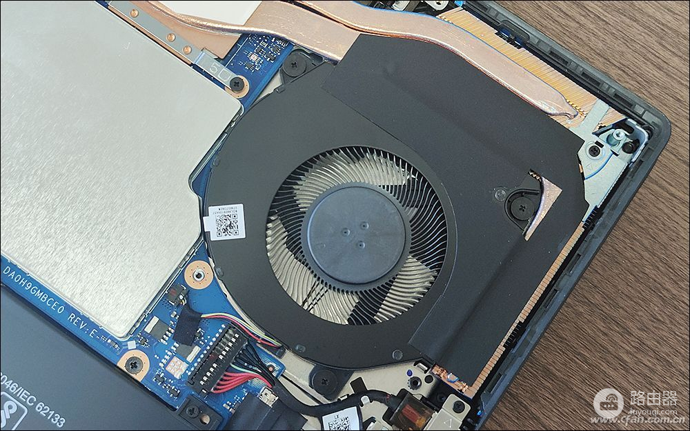 荣耀猎人游戏本V700评测(荣耀猎人游戏本 v700)