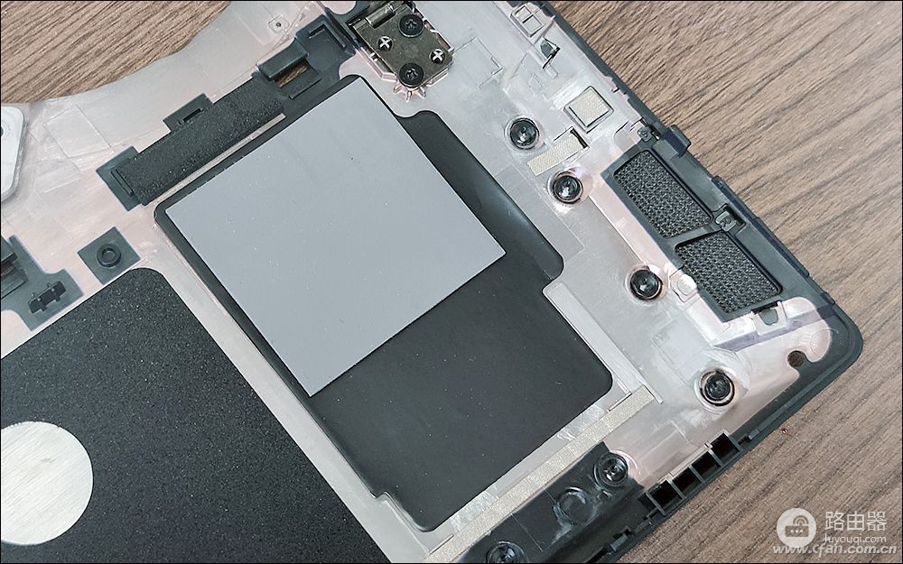 荣耀猎人游戏本V700评测(荣耀猎人游戏本 v700)