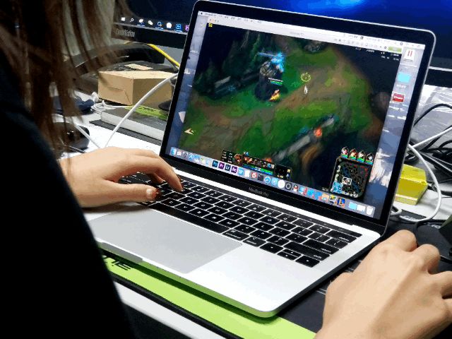 我把Mac电脑改装成了游戏神器，只为了踏踏实实打盘LOL