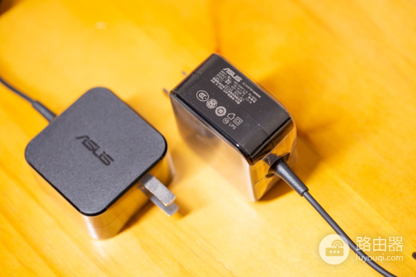 一个新的WIFI时代来临：华硕灵耀WiFi 6路由AX6600测评