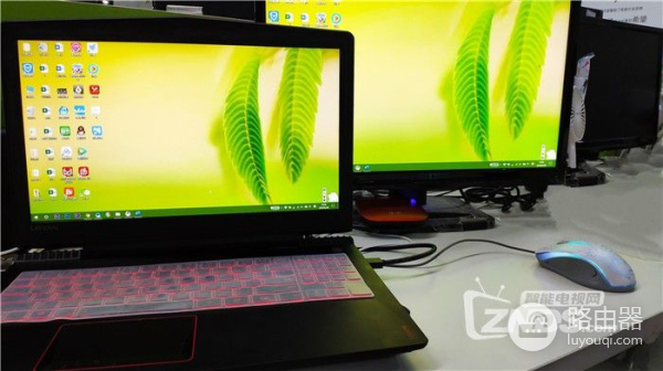 电脑如何快速投影到盒子或电视上看视频(电脑如何快速投影到盒子或电视上看视频画面)