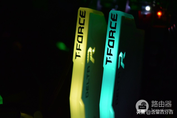 可与主板玩灯光同步(可与主板玩灯光同步的电脑)