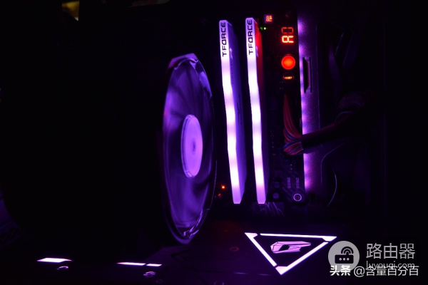 可与主板玩灯光同步(可与主板玩灯光同步的电脑)