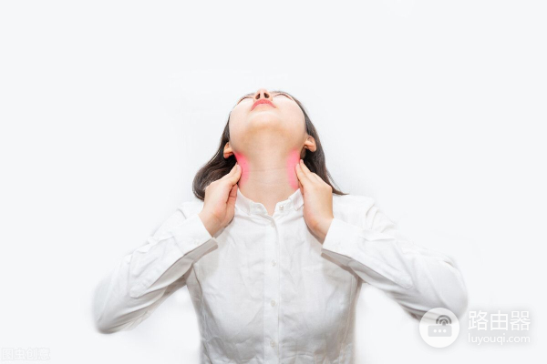 电脑前的颈椎保护(长期对着电脑颈椎怎么保护)