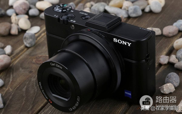 相机里的照片不用电脑(有相机没有电脑照片怎么弄)