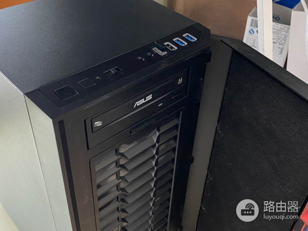 在家收拾我的电脑工作台(在家收拾我的电脑工作台英文)