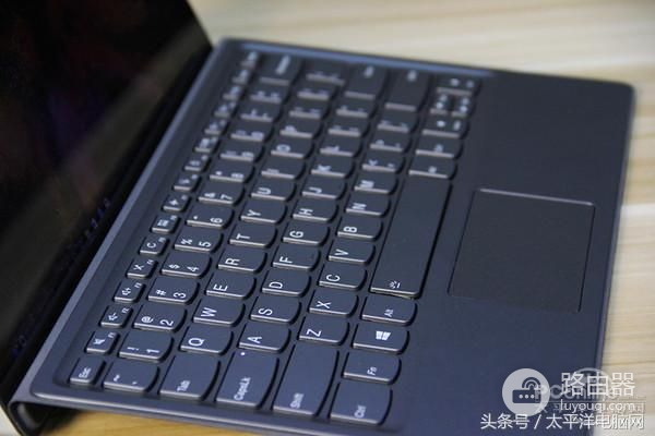 二合一电脑引领新潮流(二合一电脑新款)