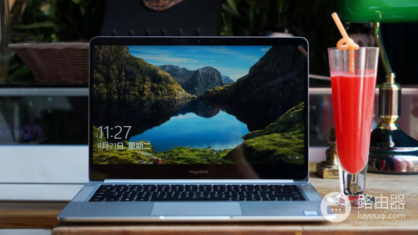 荣耀MagicBook触屏版长测:触控加入后的畅快电脑体验