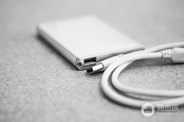 如何将Mac照片导入移动硬盘(如何通过mac把iphone照片导入移动硬盘)