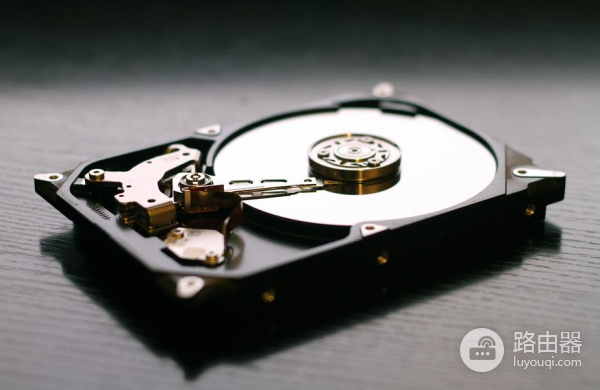 装上固态SSD的电脑几个月后就卡慢？是因为你忽略了这一个细节