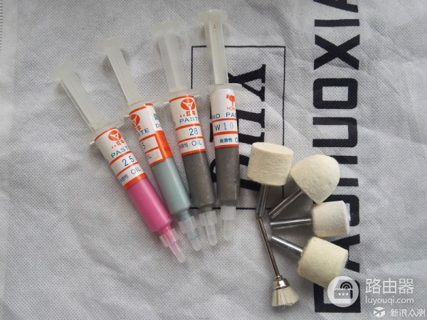 自己动手修复屏幕划痕及建议(电脑划痕如何修复)