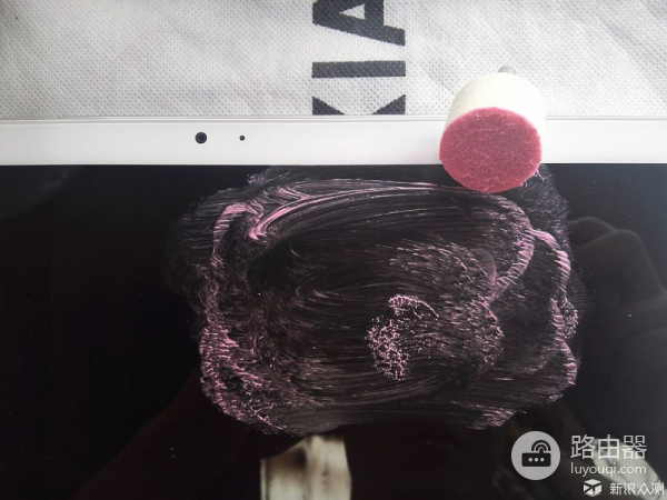 自己动手修复屏幕划痕及建议(电脑划痕如何修复)