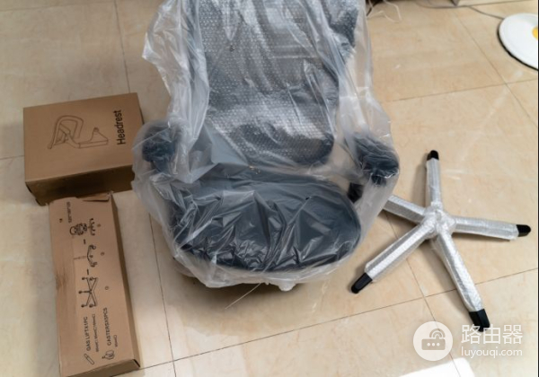 黑白调人体工学电脑椅(黑白调的人体工学椅怎么样)