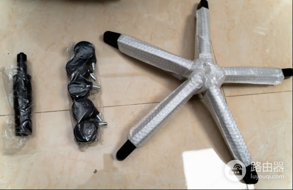 黑白调人体工学电脑椅(黑白调的人体工学椅怎么样)