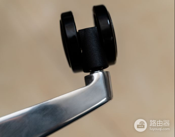 黑白调人体工学电脑椅(黑白调的人体工学椅怎么样)