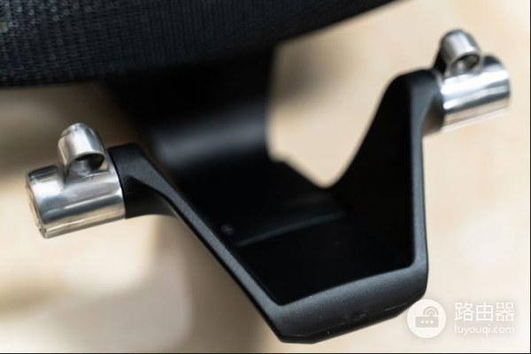 黑白调人体工学电脑椅(黑白调的人体工学椅怎么样)