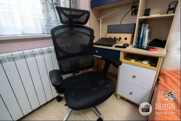 黑白调人体工学电脑椅(黑白调的人体工学椅怎么样)