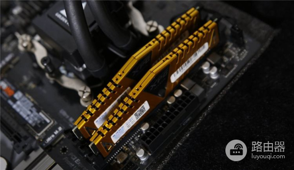 电脑内存条超频能提升多少性能(内存超频有多大提升)