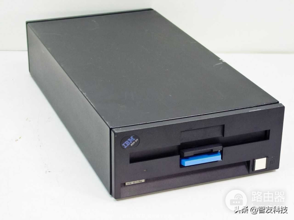 为什么电脑上的软件都想把自己安装到c盘上(为什么所有软件都想装在C盘上)