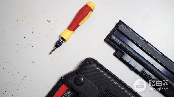 旧笔记本光驱换SSD(如何换电脑光驱)