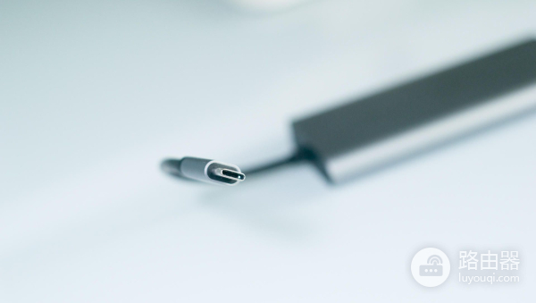 打造清爽笔记本电脑居家桌面,用这几个小数码配件就够了