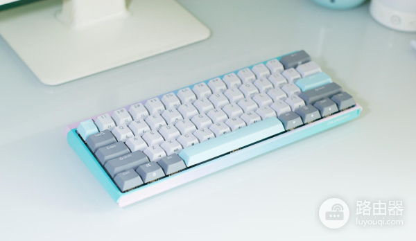 打造清爽笔记本电脑居家桌面,用这几个小数码配件就够了