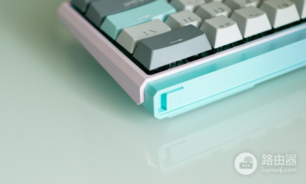 打造清爽笔记本电脑居家桌面,用这几个小数码配件就够了