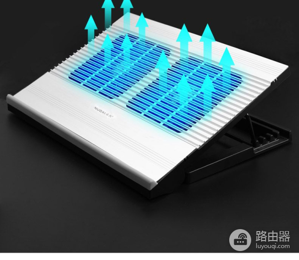 怎样给笔记本散热降温(电脑如何自主降温)