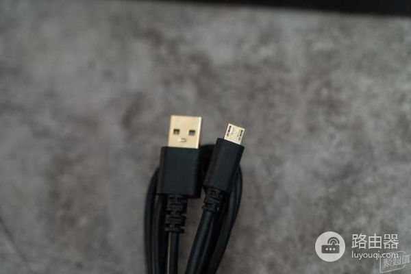 雷柏V708多模式无线游戏键盘评测:平价可编程的蓝牙机械键盘