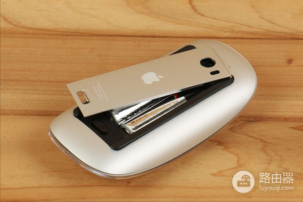 普通电脑和苹果电脑(普通电脑和苹果电脑哪个伤眼睛)