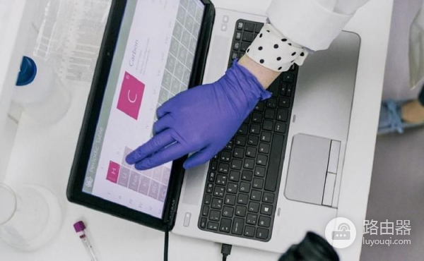 AirBar:给你的电脑屏幕开个外挂,让它变成触摸屏