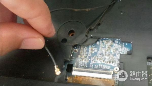 电脑显示器无信号(电脑显示器无信号怎么办)