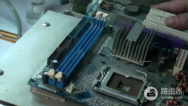 电脑显示器无信号(电脑显示器无信号怎么办)