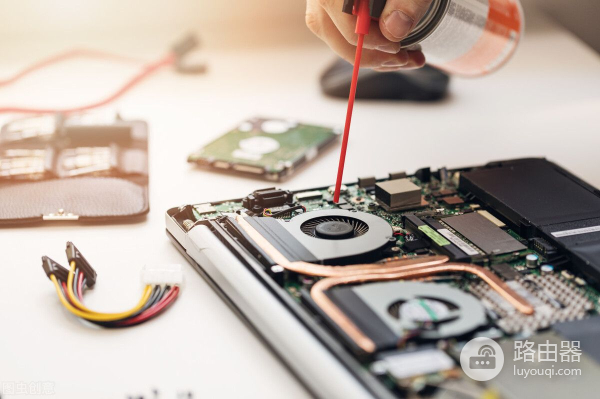 笔记本/手机等数码产品进水怎么办(手机电脑进水了怎么办)