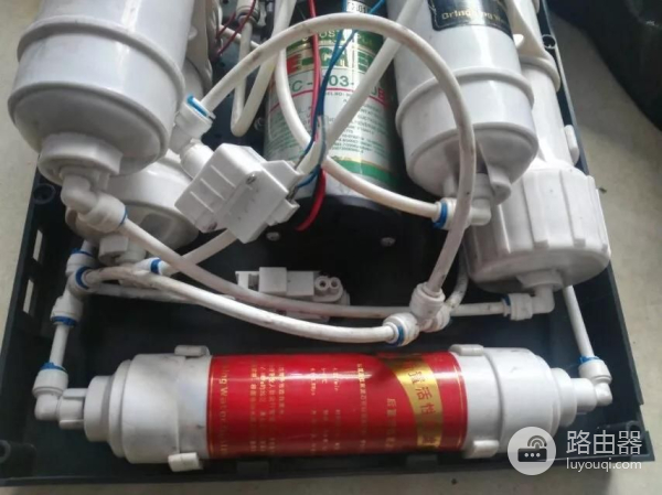 纯水机水满不停原来是电脑盒坏了(纯水机水满不停机故障)