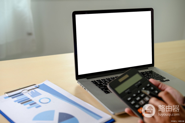 电脑键盘上的F1到F2键的各个功能(电脑键盘上的f2有什么功能)