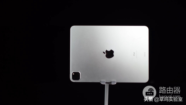 手机也能玩电脑3A大作(什么电脑可以玩3A大作)