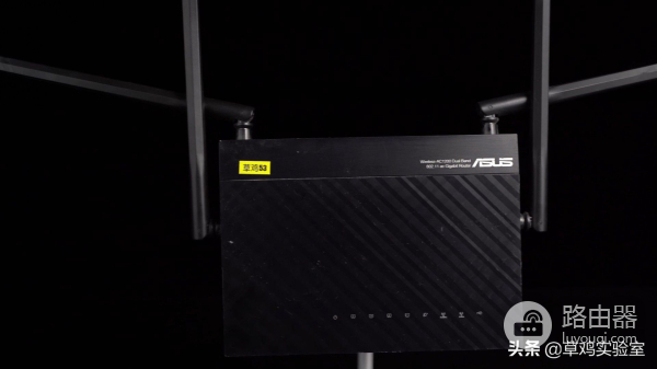 手机也能玩电脑3A大作(什么电脑可以玩3A大作)