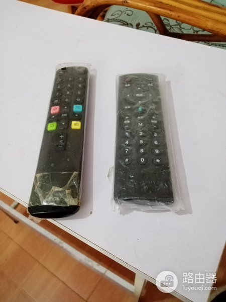 教老伴用网络电视机遥控器(教老伴用网络电视机遥控器怎么用)