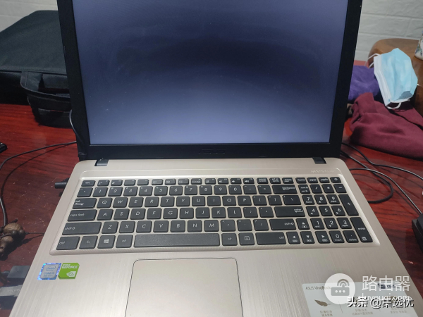 华硕A540U加装固态硬盘(华硕a540u安装固态硬盘)