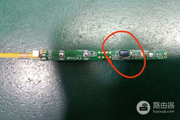 平板电脑触控笔BGA芯片底部填充胶应用