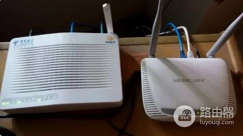 路由器和猫的区别(路由器和猫的区别是什么)