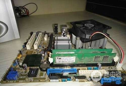 电脑键盘控制器怎么修(电脑键盘常见故障的维修技巧,广平小编来教你快速解决)